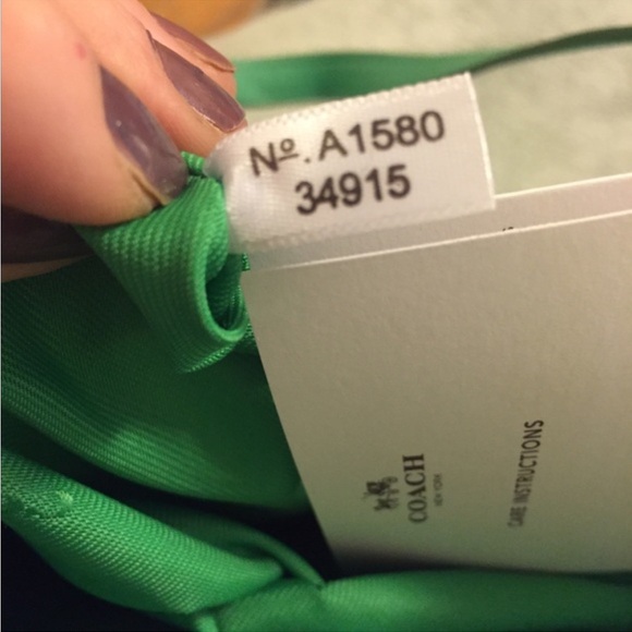 Coach hand bag - Picture 3 of 4